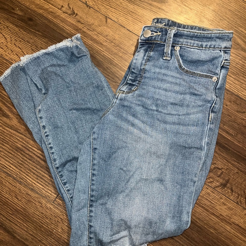 Universal Thread Women's High Rise Jeans